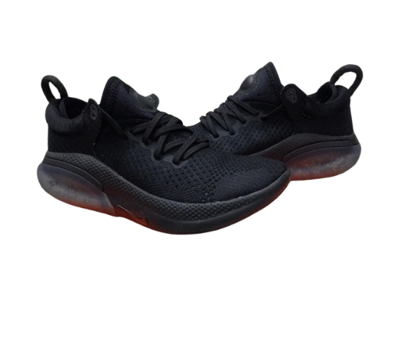 black joyride nike
